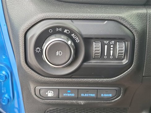 Used 2022 Jeep Wrangler Unlimited Sahara image 27