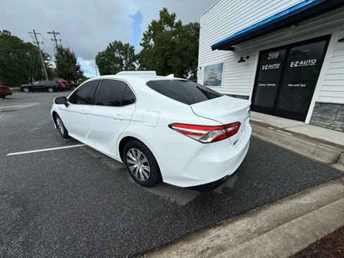Used 2019 Toyota Camry LE image 8