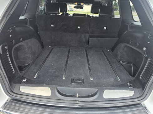 Used 2016 Jeep Grand Cherokee Limited image 15
