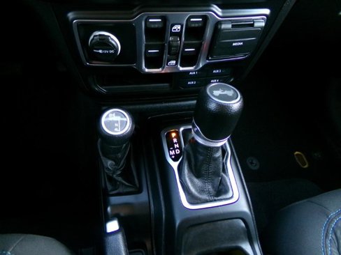 Used 2021 Jeep Wrangler Unlimited Sport image 29