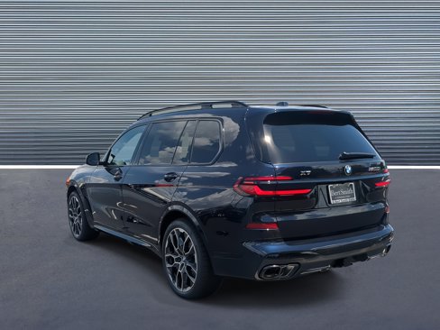 New 2026 BMW X7 M60i image 4