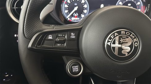 New 2025 Alfa Romeo Giulia AWD image 14