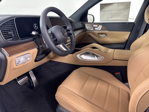 New 2026 Mercedes-Benz GLS 450 4MATIC image 10