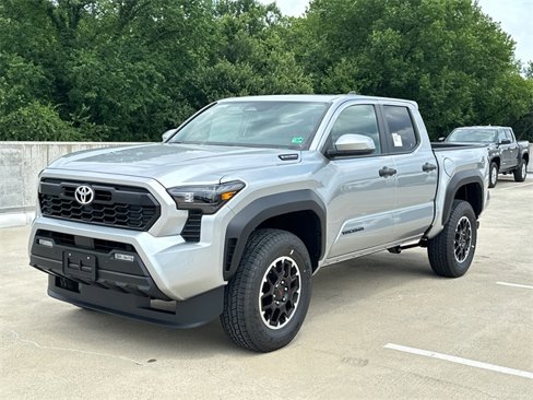 New 2025 Toyota Tacoma TRD Off-Road image 2