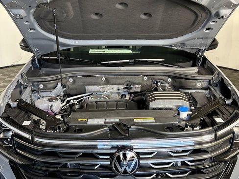 New 2025 Volkswagen Atlas Peak Edition SE image 23