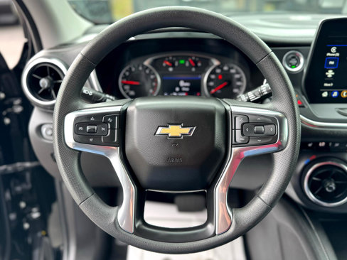 Used 2025 Chevrolet Blazer LT image 13