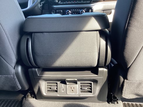 New 2026 GMC Sierra 1500 Elevation image 31