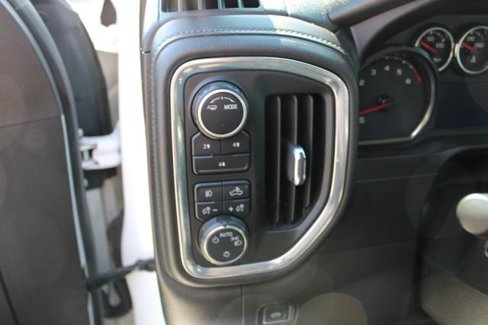 Used 2022 Chevrolet Silverado 2500 LT w/ Convenience Package image 18
