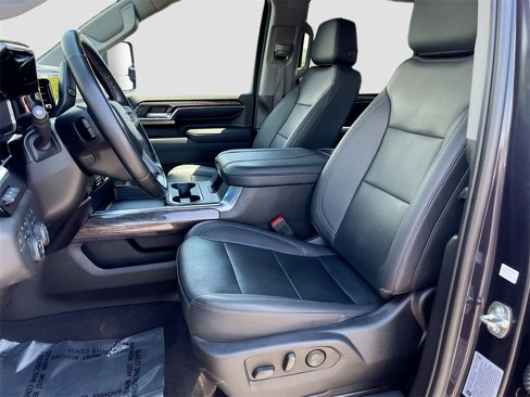 Used 2024 Chevrolet Silverado 3500 LTZ w/ LTZ Convenience Package image 22