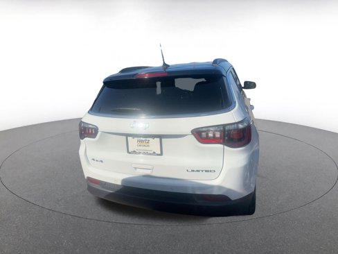 Used 2025 Jeep Compass Limited image 18