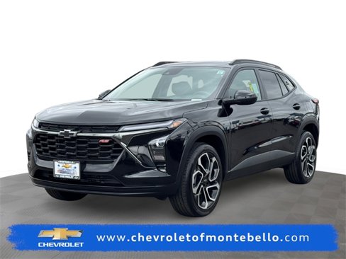 Used 2025 Chevrolet Trax RS w/ Sunroof Package image 1