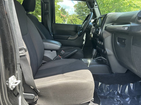 Used 2015 Jeep Wrangler Unlimited Sport image 17