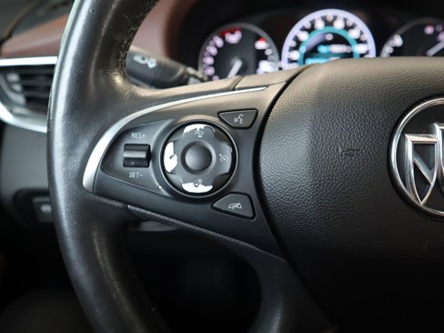 Used 2018 Buick Enclave Avenir w/ Avenir Technology Package image 11
