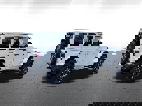 Used 2025 Jeep Wrangler Sahara image 15
