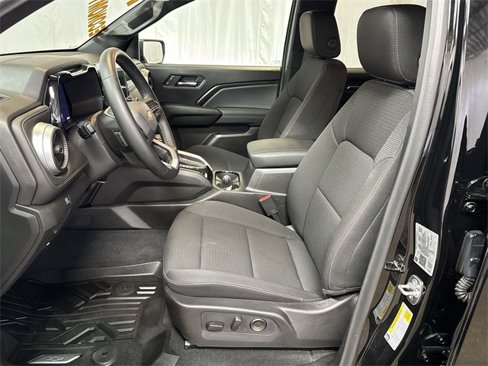 Used 2025 Chevrolet Colorado LT w/ Advanced Trailering Package image 10