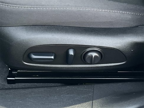 Used 2024 Chevrolet Malibu LT image 11