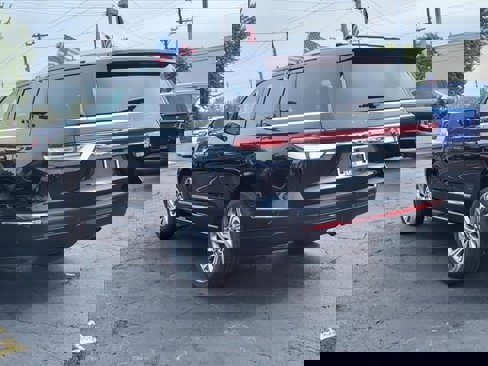 New 2022 Lincoln Navigator 4WD image 28