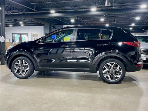 Used 2020 Kia Sportage EX w/ Option Group 15 image 2