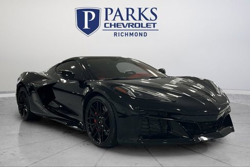 Used 2024 Chevrolet Corvette Z06 image 1