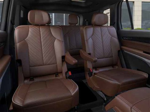 New 2026 Cadillac Vistiq Platinum w/ LPO, Floor Liner Package image 18