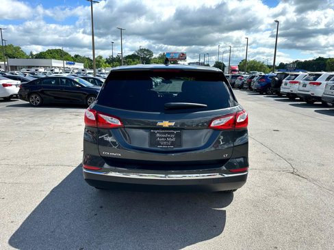 Used 2021 Chevrolet Equinox LT w/ Driver Convenience Package image 4
