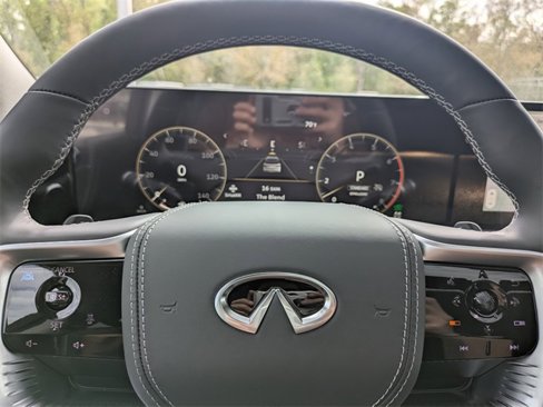 New 2025 INFINITI QX80 Sensory image 32