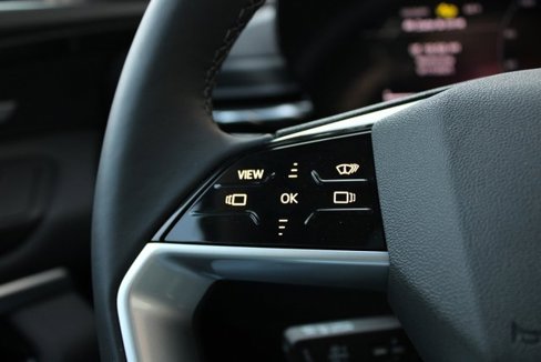 New 2025 Audi Q5 Prestige image 11