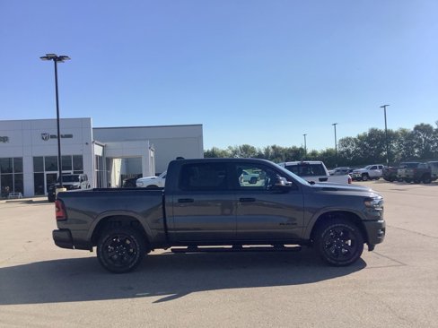 New 2026 RAM 1500 4x4 Crew Cab image 8