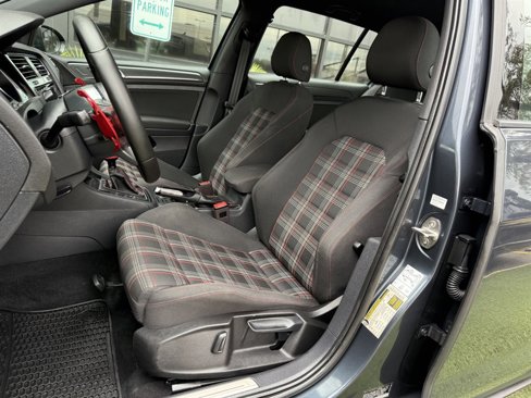 Used 2020 Volkswagen GTI S image 10