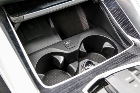 New 2026 BMW X6 M60i image 17