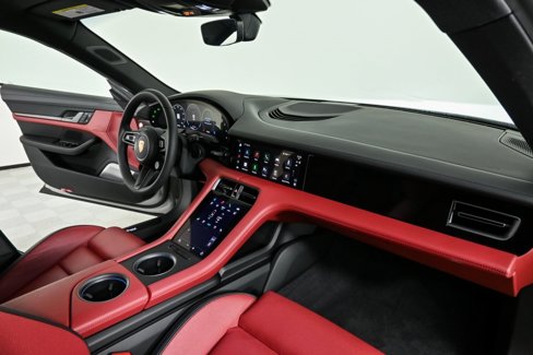 New 2025 Porsche Taycan 4S image 24