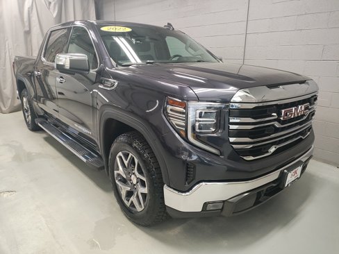 Certified 2022 GMC Sierra 1500 SLT w/ SLT Convenience Package image 5