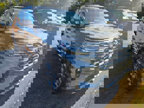 New 2025 Ford Explorer Active w/ Active Comfort Package image 4