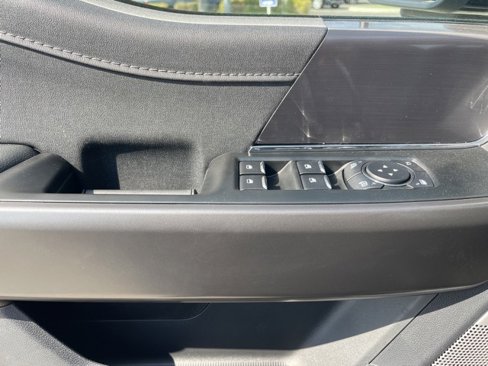 New 2025 Ford F150 Lariat w/ Equipment Group 501A Mid image 19