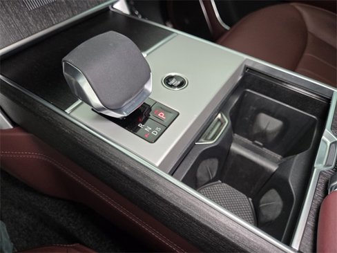 Certified 2024 Land Rover Range Rover Autobiography image 24