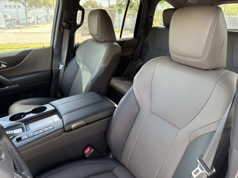 New 2025 Lexus LX 700h Overtrail image 22