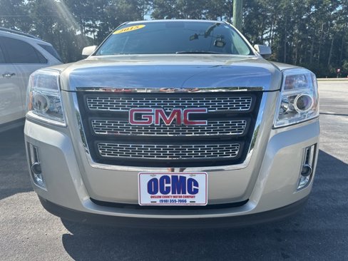 Used 2015 GMC Terrain SLE image 2