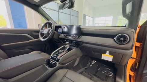 New 2025 Chevrolet Colorado Z71 w/ Z71 Convenience Package 2 image 9