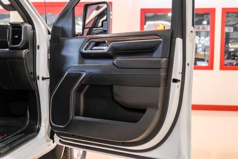 Used 2024 Chevrolet Silverado 2500 LT image 39