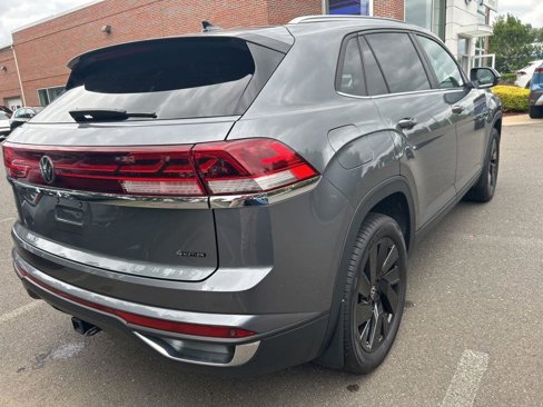 New 2025 Volkswagen Atlas Cross Sport SE image 4