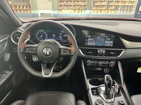 New 2025 Alfa Romeo Giulia AWD w/ Driving Assist Package image 16