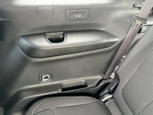 Used 2023 Jeep Grand Cherokee L Laredo w/ Luxury Tech Group I image 33