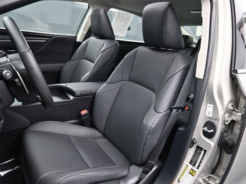 Used 2024 Lexus ES 350 w/ Premium Package image 18