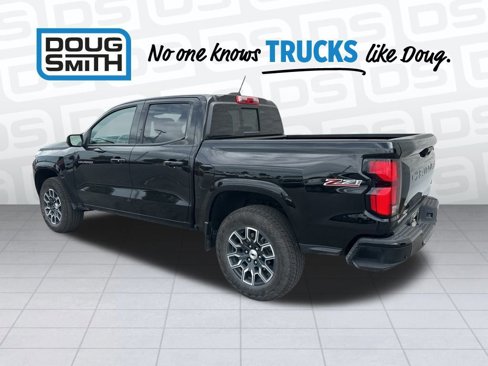Used 2024 Chevrolet Colorado Z71 w/ Z71 Convenience Package 2 image 3
