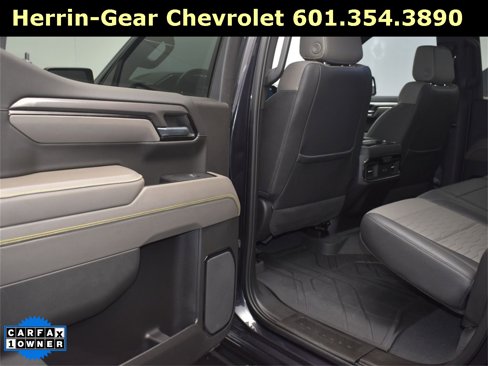 Used 2023 Chevrolet Silverado 1500 ZR2 w/ Technology Package image 13