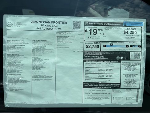 Used 2025 Nissan Frontier SV image 13