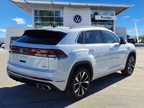 New 2026 Volkswagen Atlas Cross Sport SEL Premium R-Line image 4