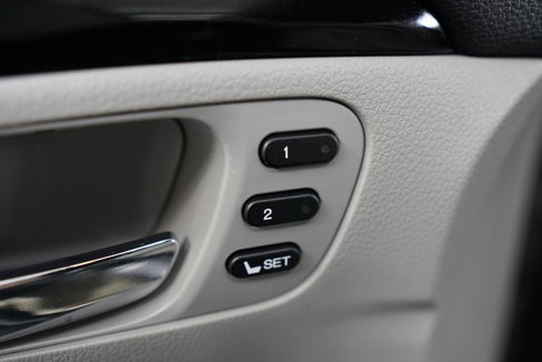 Used 2017 Honda Pilot Touring image 21