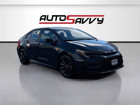 Used 2025 Toyota Corolla SE image 1