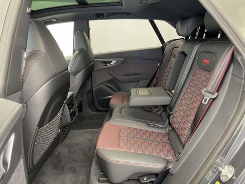 New 2025 Audi RS Q8 performance image 19